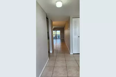 3146 Via Poinciana #414, Lake Worth, FL 33467 - Photo 15