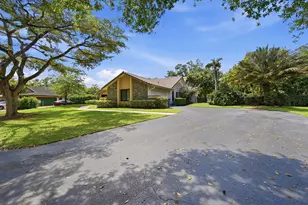 9127 NW 51st Pl, Coral Springs, FL 33067 - Photo 3