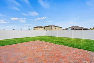 701 Carlyle Wy, Fort Pierce, FL 34947 - Photo 39