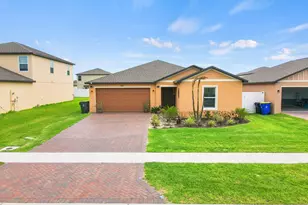 701 Carlyle Wy, Fort Pierce, FL 34947 - Photo 47