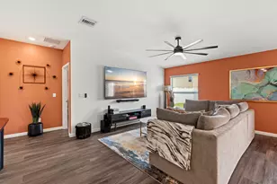 701 Carlyle Wy, Fort Pierce, FL 34947 - Photo 11