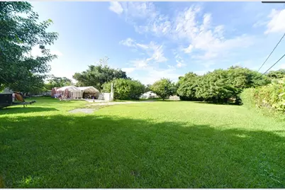 3825 Lakewood Road, Palm Springs, FL 33461 - Photo 5