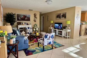 12 Lake Vista Trail, Port Saint Lucie, FL 34952 - Photo 9