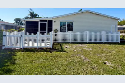 8181 14th Hole Drive, Port Saint Lucie, FL 34952 - Photo 5