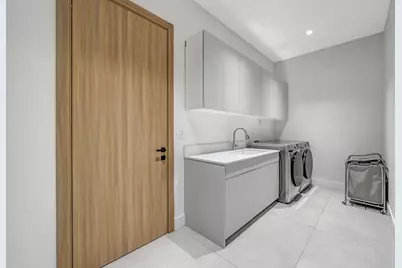 1000 SW 93rd Avenue, Plantation, FL 33324 - Photo 19