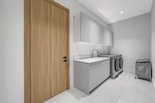 1000 SW 93rd Ave, Plantation, FL 33324 - Photo 19