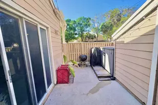 7174 Sportsman Dr, North Lauderdale, FL 33068 - Photo 23