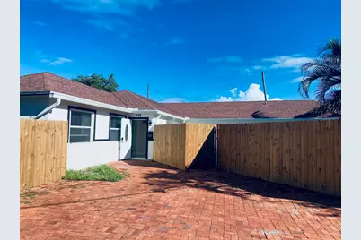 615 NE 2nd Avenue, Delray Beach, FL 33444 - Photo 1