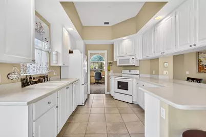 11101 SW Aliceville Drive, Port Saint Lucie, FL 34987 - Photo 15