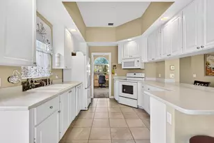 11101 SW Aliceville Dr, Port Saint Lucie, FL 34987 - Photo 15