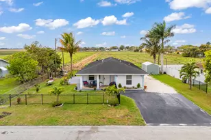 900 SW 12th St, Belle Glade, FL 33430 - Photo 1