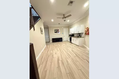 12444 NW 18th Court, Pembroke Pines, FL 33028 - Photo 9