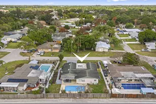 2503 Chesterfield Dr, Fort Pierce, FL 34982 - Photo 39