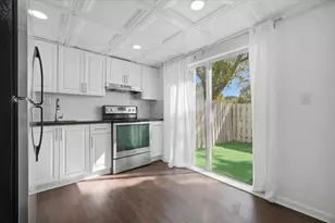 3907 NW 76th Terrace, Hollywood, FL 33024 - Photo 5