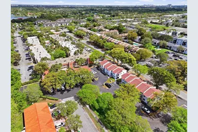 3907 NW 76th Terrace, Hollywood, FL 33024 - Photo 19