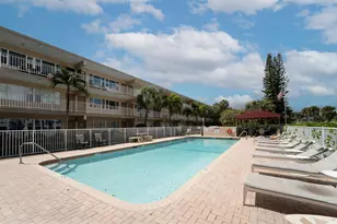 3200 NE 7th Ct, Pompano Beach, FL 33062 - Photo 13