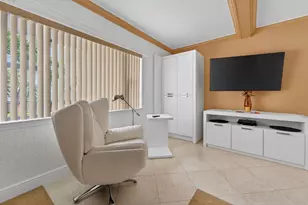 3200 NE 7th Ct, Pompano Beach, FL 33062 - Photo 5