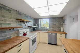 1262 Sugar Sands Blvd, West Palm Beach, FL 33404 - Photo 7