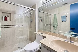 301 Knotty Pine Cir, Greenacres, FL 33463 - Photo 9