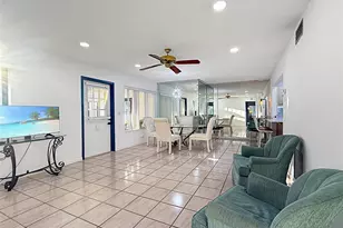 301 Knotty Pine Cir, Greenacres, FL 33463 - Photo 3