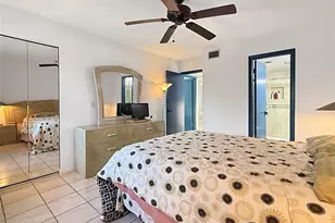 301 Knotty Pine Cir, Greenacres, FL 33463 - Photo 7