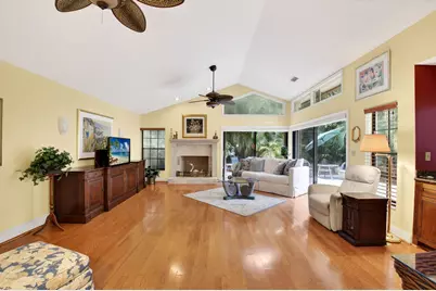 21700 Club Villa Terrace, Boca Raton, FL 33433 - Photo 11