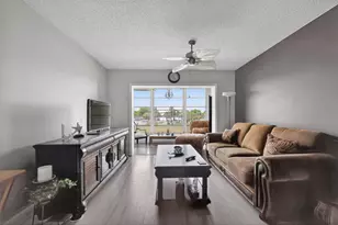 8051 N Sunrise Lakes Dr N, Sunrise, FL 33322 - Photo 3