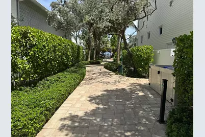 3405 Dover Road, Pompano Beach, FL 33062 - Photo 17