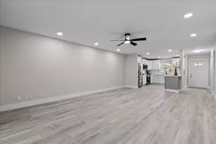 460 Franconia Cir, Lake Worth, FL 33467 - Photo 9