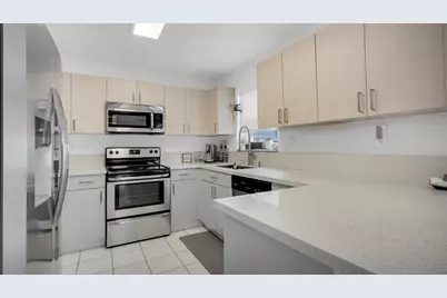 2221 NW 171st Terrace #-, Pembroke Pines, FL 33028 - Photo 23