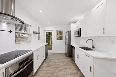 35 SE 12th Street, Dania Beach, FL 33004 - Photo 9