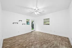 35 SE 12th St, Dania Beach, FL 33004 - Photo 13