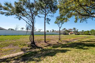 5754 NW Jigsaw Ln, Port Saint Lucie, FL 34986 - Photo 43