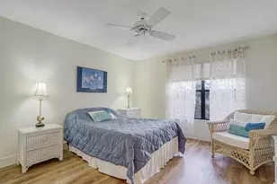 2492 Bedford Mews Dr, Wellington, FL 33414 - Photo 15