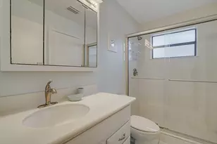 2492 Bedford Mews Dr, Wellington, FL 33414 - Photo 17