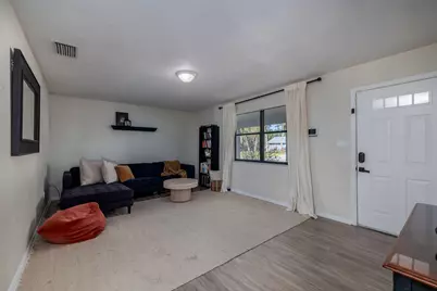 1415 SW 16th Ct Court SW, Vero Beach, FL 32962 - Photo 11