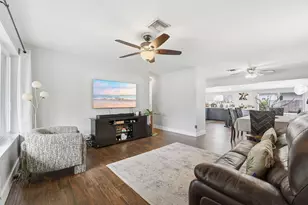 2725 NE 6th Ave, Wilton Manors, FL 33334 - Photo 3