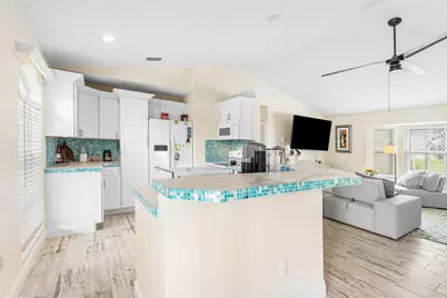 2114 SE Midtown Road, Port Saint Lucie, FL 34952 - Photo 11