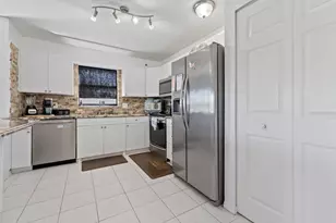 2985 SE S Lookout Blvd, Port Saint Lucie, FL 34984 - Photo 13