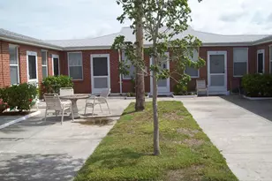 908 Villas Dr, Venice, FL 34285 - Photo 21