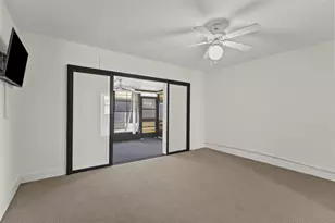 908 Villas Dr, Venice, FL 34285 - Photo 13