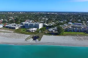 908 Villas Dr, Venice, FL 34285 - Photo 25