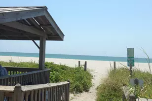 908 Villas Dr, Venice, FL 34285 - Photo 19