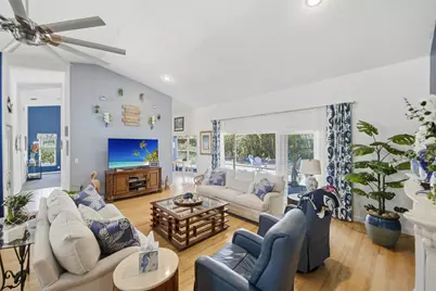 8789 SE Woodwind Street, Hobe Sound, FL 33455 - Photo 5