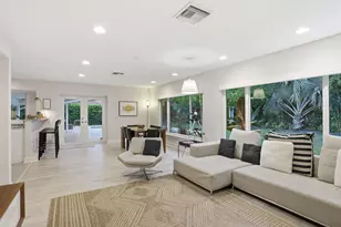 2001 Embassy Dr, West Palm Beach, FL 33401 - Photo 15