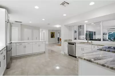 2001 Embassy Drive, West Palm Beach, FL 33401 - Photo 9