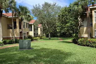 10300 Fox Trail Rd S, Royal Palm Beach, FL 33411 - Photo 19