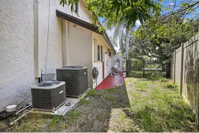 8201 SW 57th Street, Davie, FL 33328 - Photo 37