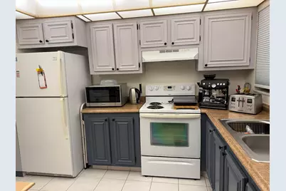 4042 NW 19th Street #409, Lauderhill, FL 33313 - Photo 7