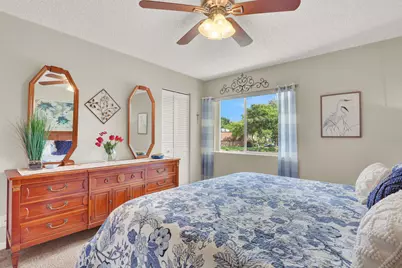 323 Knotty Pine Circle #A2, Greenacres, FL 33463 - Photo 3